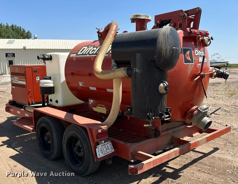 image for item OC9409 2011 Ditch Witch FX30  vacuum excavator