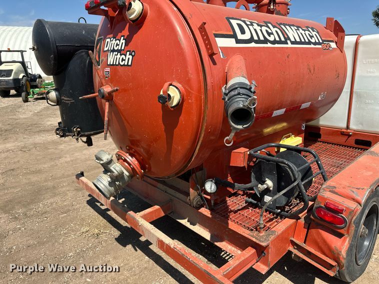 image for item OC9409 2011 Ditch Witch FX30  vacuum excavator