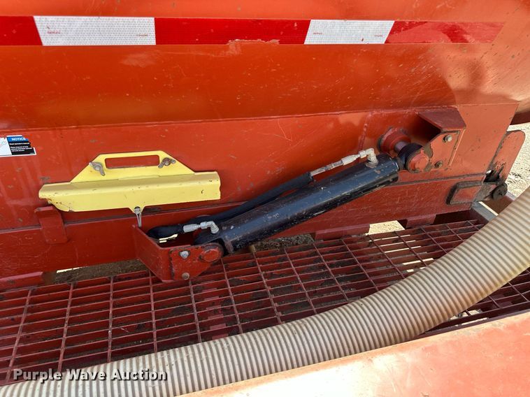 image for item OC9409 2011 Ditch Witch FX30  vacuum excavator