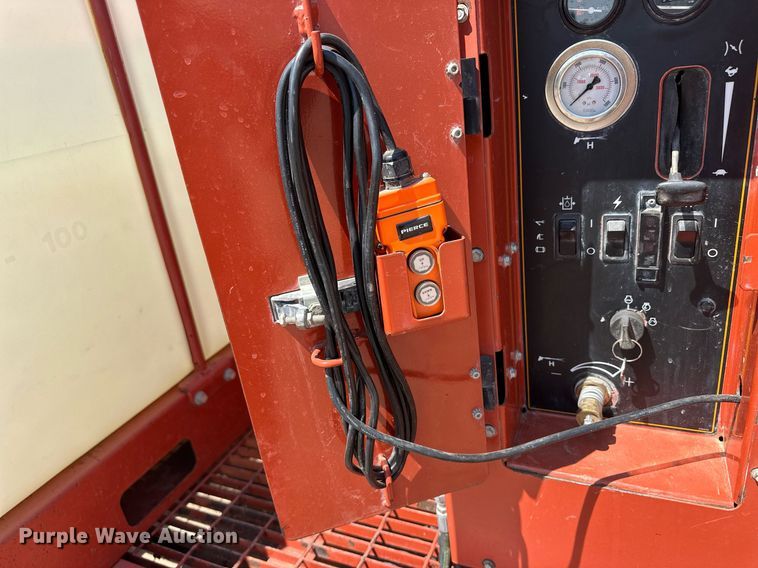 image for item OC9409 2011 Ditch Witch FX30  vacuum excavator