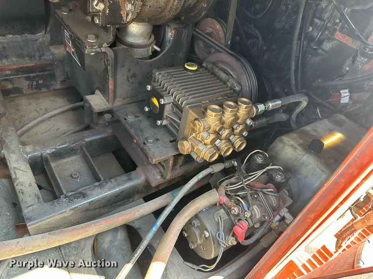 image for item OC9409 2011 Ditch Witch FX30  vacuum excavator