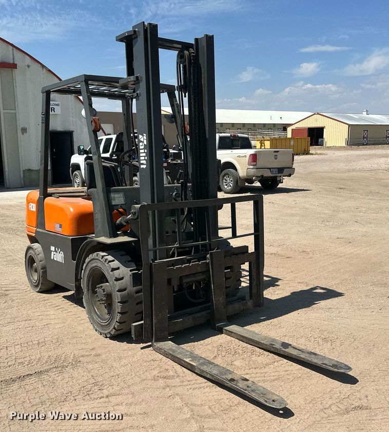 image for item OC9410 Tailift FD30  forklift