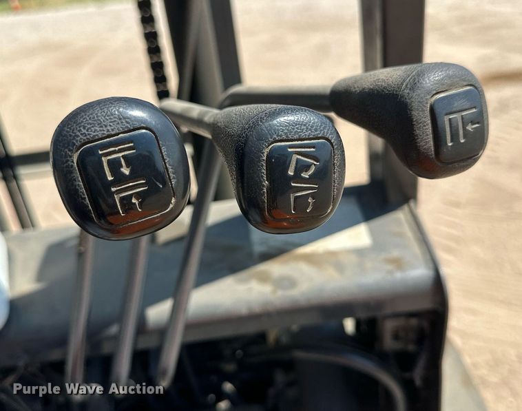 image for item OC9410 Tailift FD30  forklift