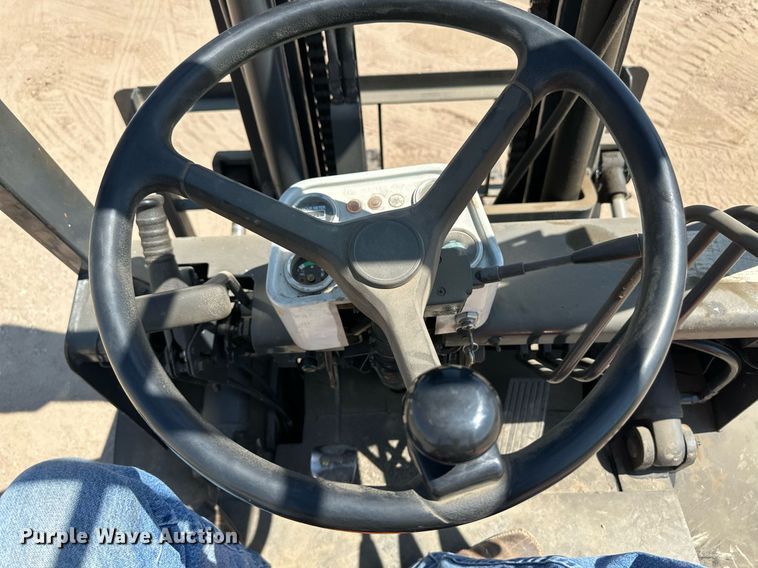 image for item OC9410 Tailift FD30  forklift