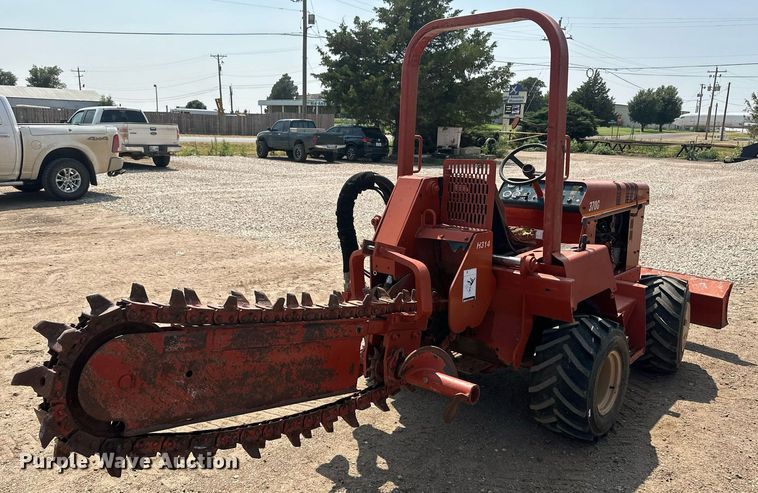 image for item OC9429 2000 Ditch Witch 3700  trencher