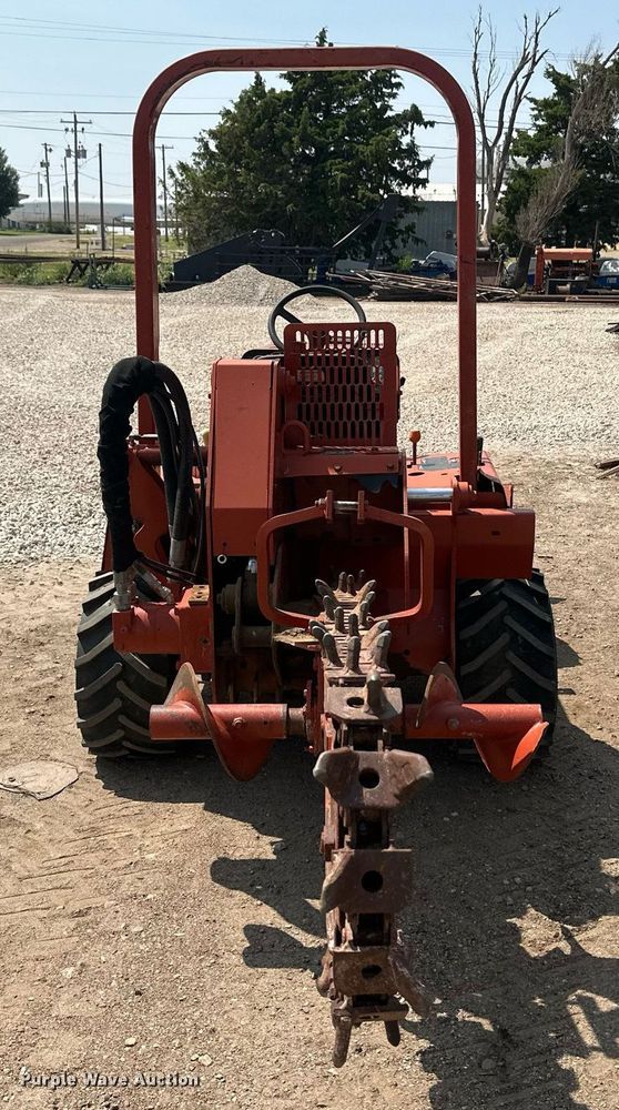 image for item OC9429 2000 Ditch Witch 3700  trencher