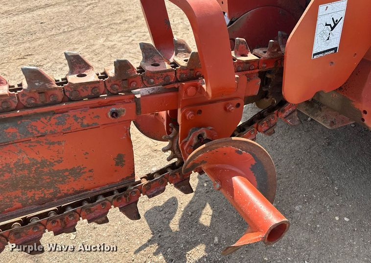 image for item OC9429 2000 Ditch Witch 3700  trencher