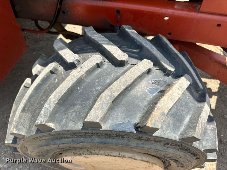 image for item OC9429 2000 Ditch Witch 3700  trencher