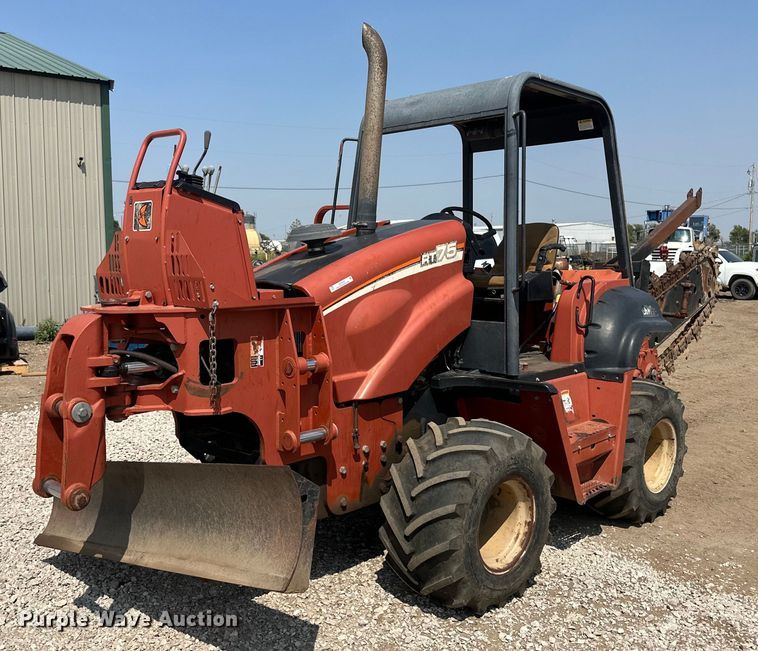 image for item OC9430 2006 Ditch Witch RT75  trencher
