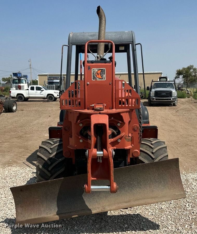 image for item OC9430 2006 Ditch Witch RT75  trencher