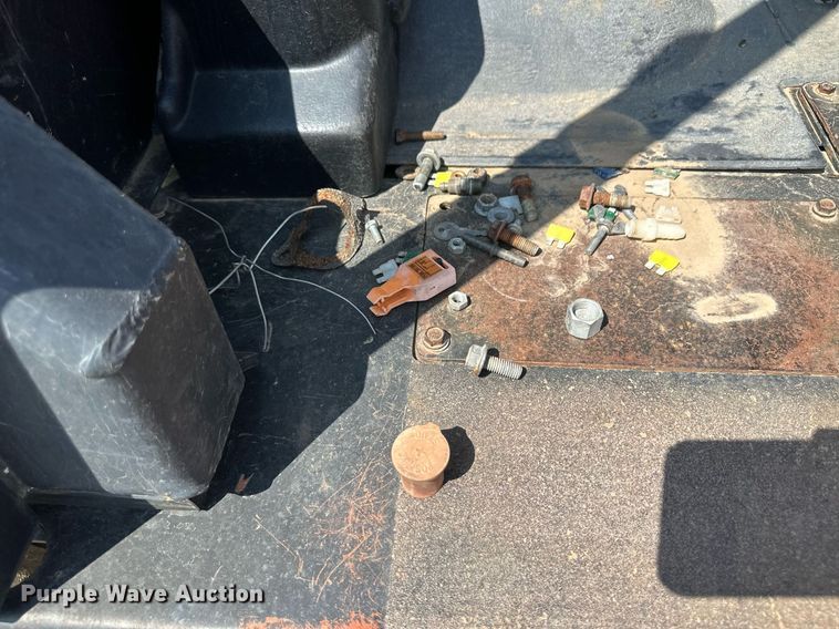 image for item OC9430 2006 Ditch Witch RT75  trencher