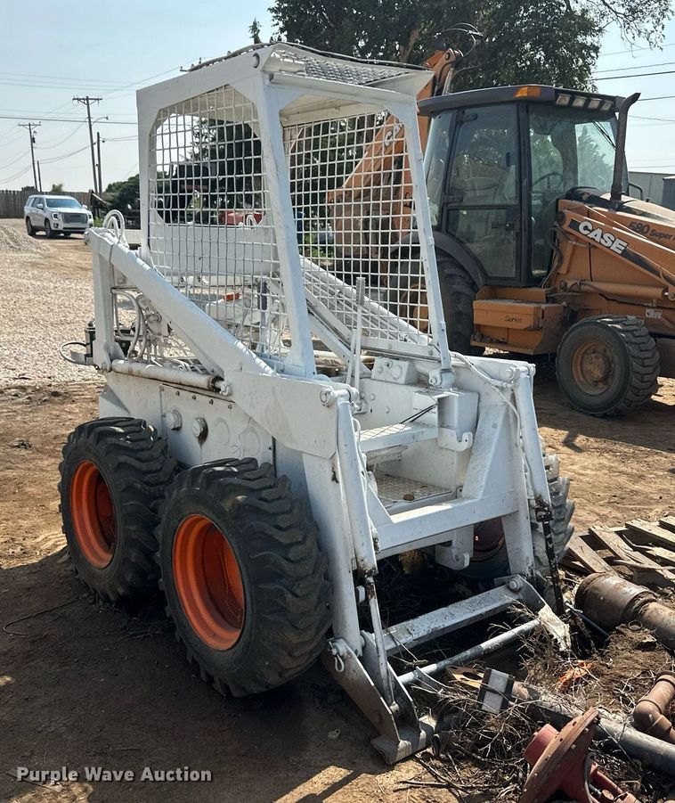 image for item OC9433 Bobcat  skid steer loader