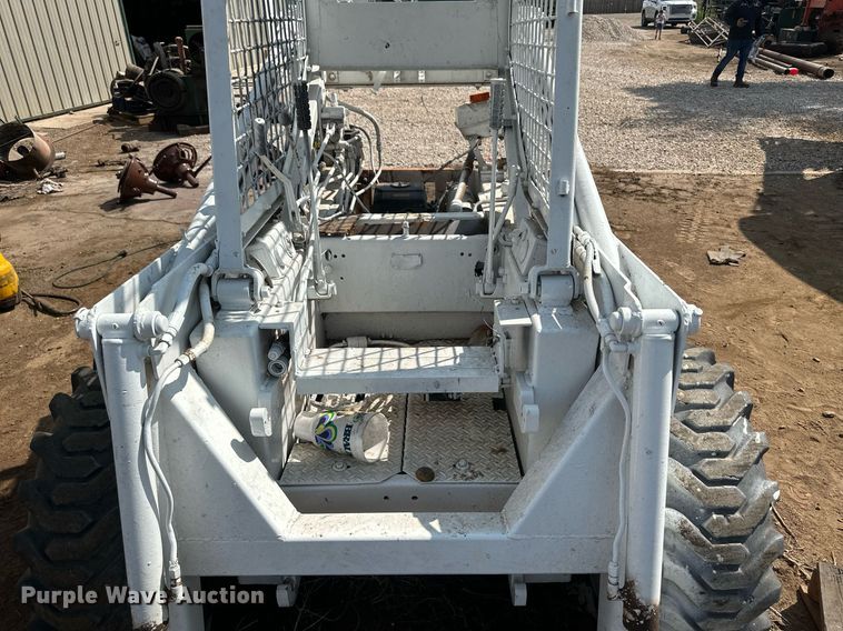 image for item OC9433 Bobcat  skid steer loader