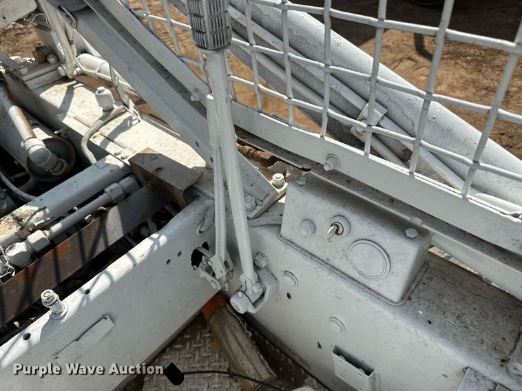 image for item OC9433 Bobcat  skid steer loader