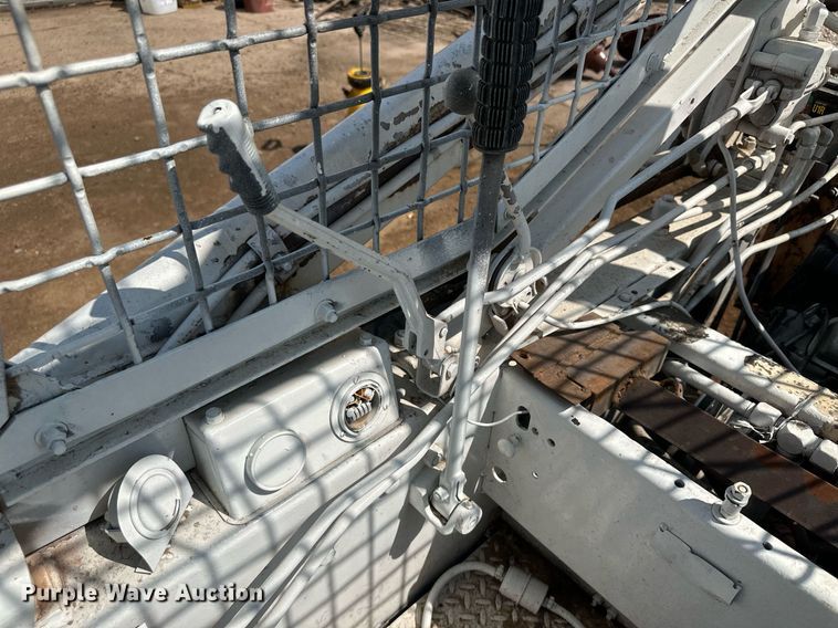 image for item OC9433 Bobcat  skid steer loader