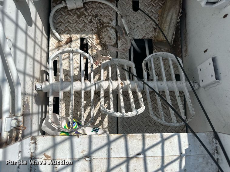 image for item OC9433 Bobcat  skid steer loader