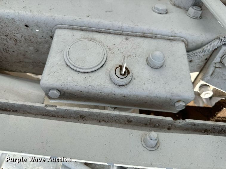 image for item OC9433 Bobcat  skid steer loader