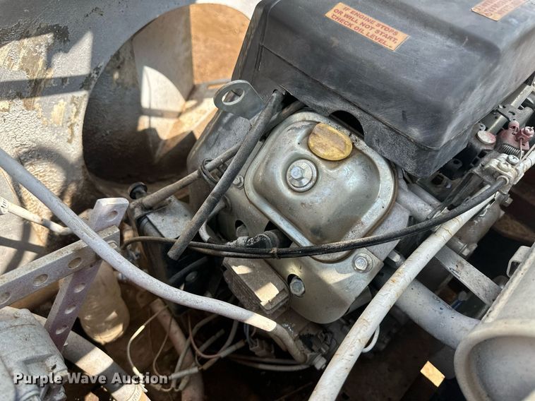 image for item OC9433 Bobcat  skid steer loader