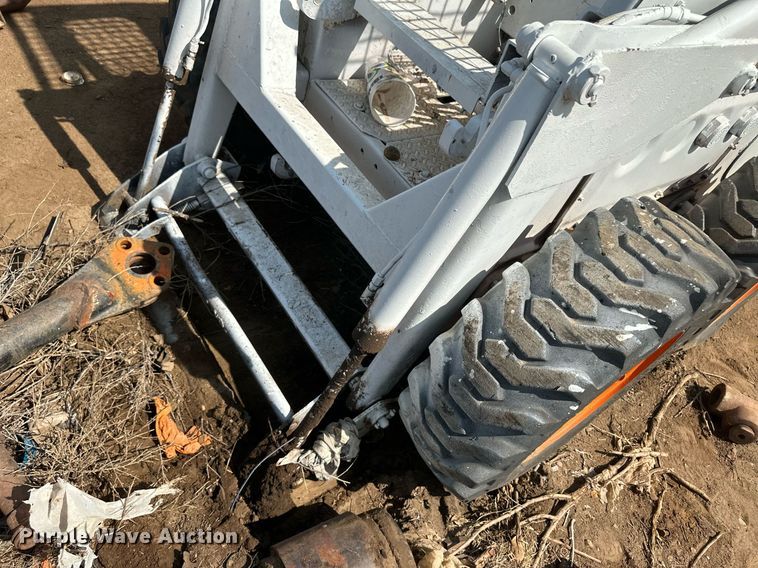 image for item OC9433 Bobcat  skid steer loader