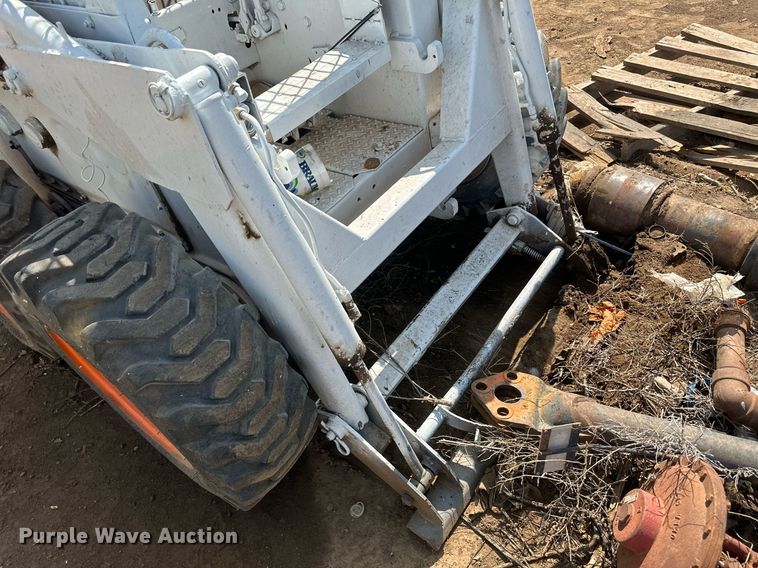 image for item OC9433 Bobcat  skid steer loader