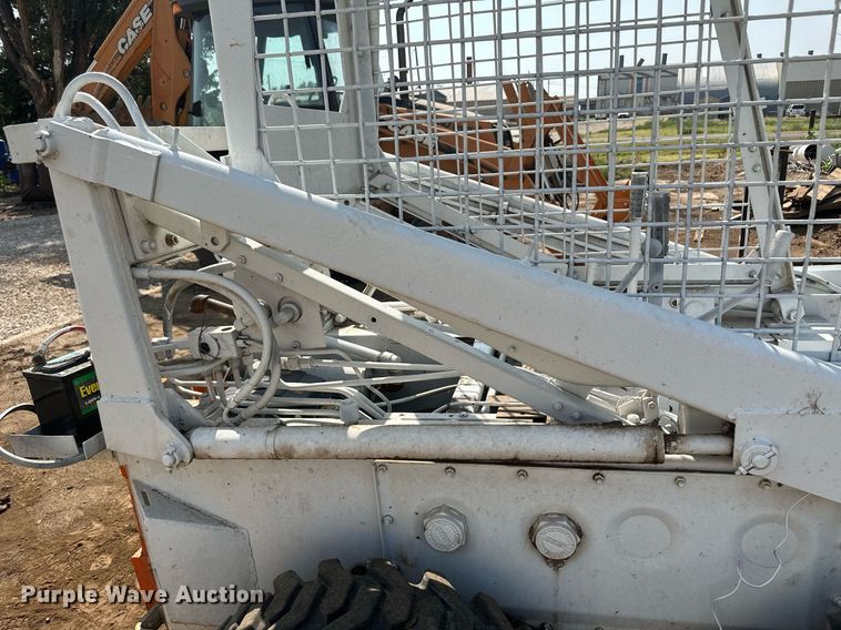 image for item OC9433 Bobcat  skid steer loader