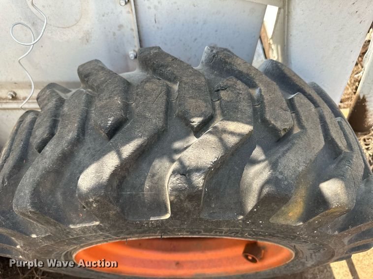 image for item OC9433 Bobcat  skid steer loader