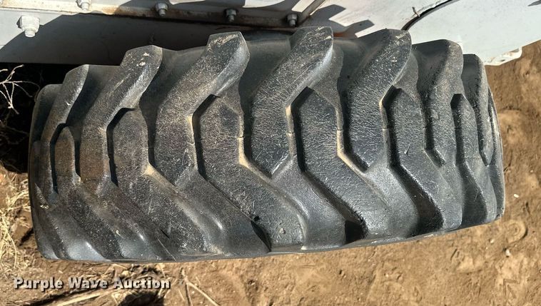 image for item OC9433 Bobcat  skid steer loader