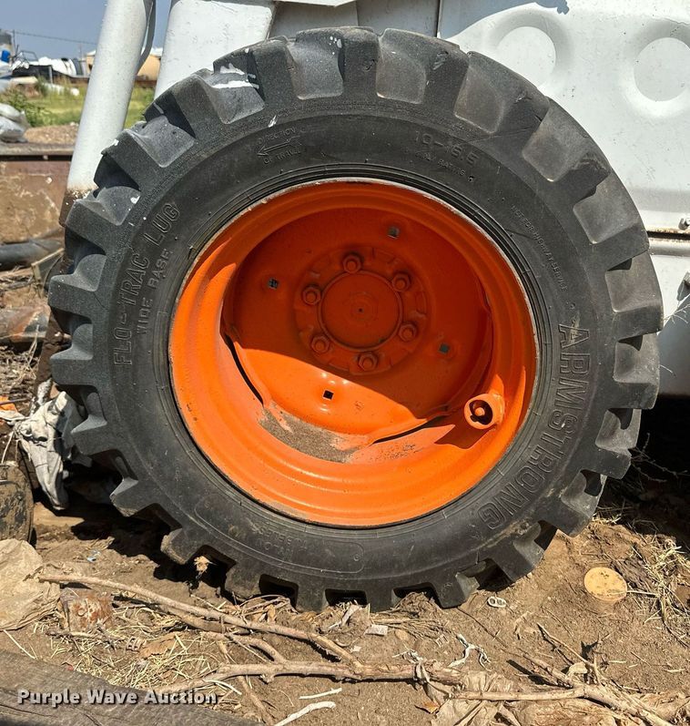 image for item OC9433 Bobcat  skid steer loader