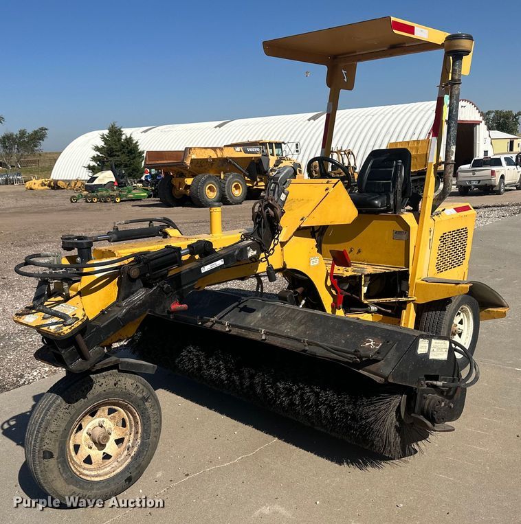 image for item OC9452 2003 Terramite TSS38  broom