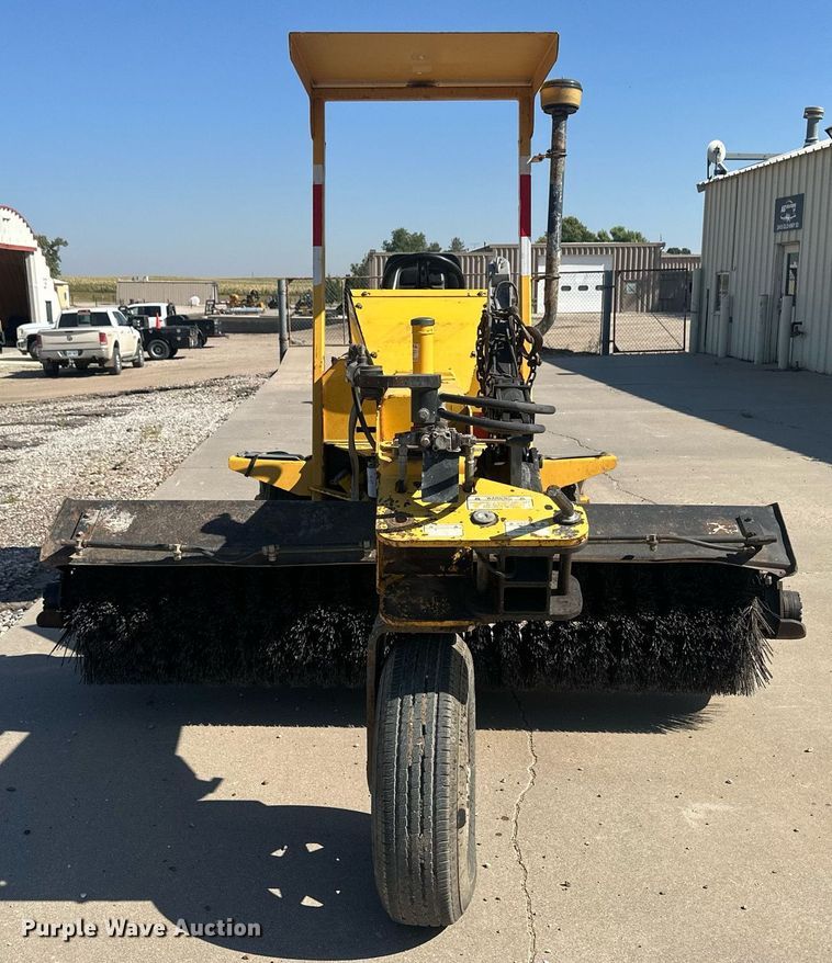 image for item OC9452 2003 Terramite TSS38  broom