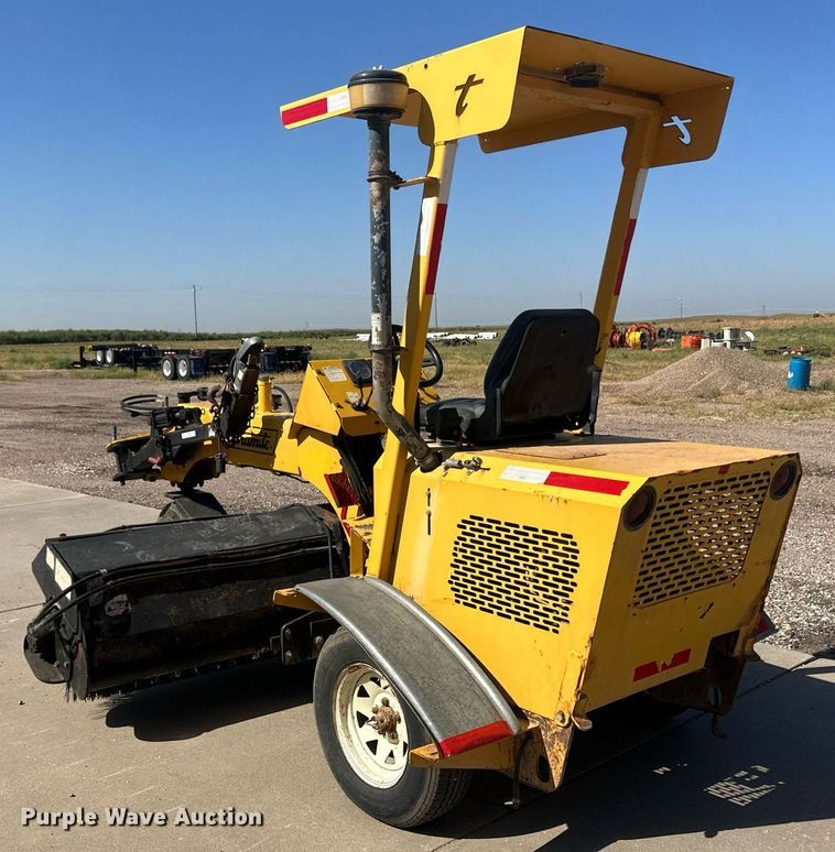 image for item OC9452 2003 Terramite TSS38  broom