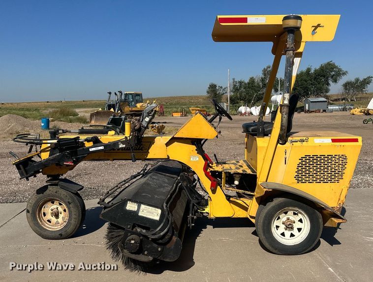 image for item OC9452 2003 Terramite TSS38  broom