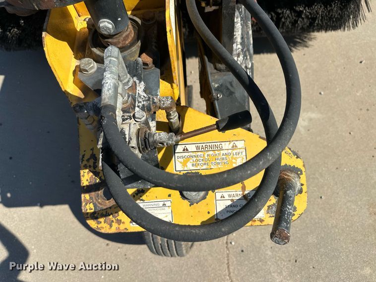 image for item OC9452 2003 Terramite TSS38  broom