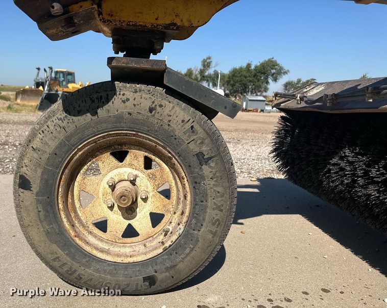 image for item OC9452 2003 Terramite TSS38  broom