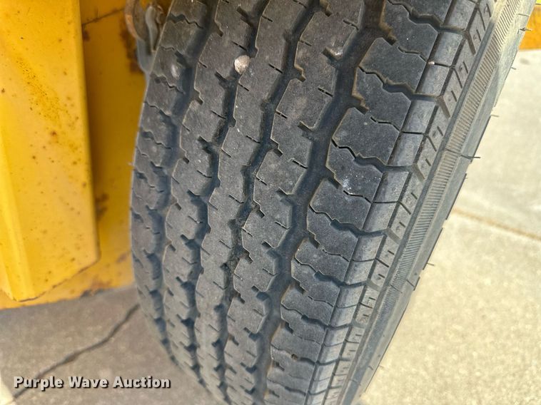 image for item OC9452 2003 Terramite TSS38  broom