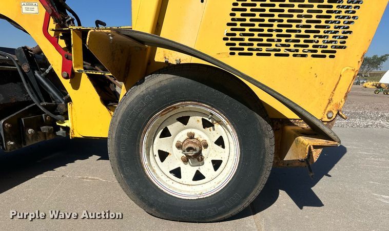 image for item OC9452 2003 Terramite TSS38  broom