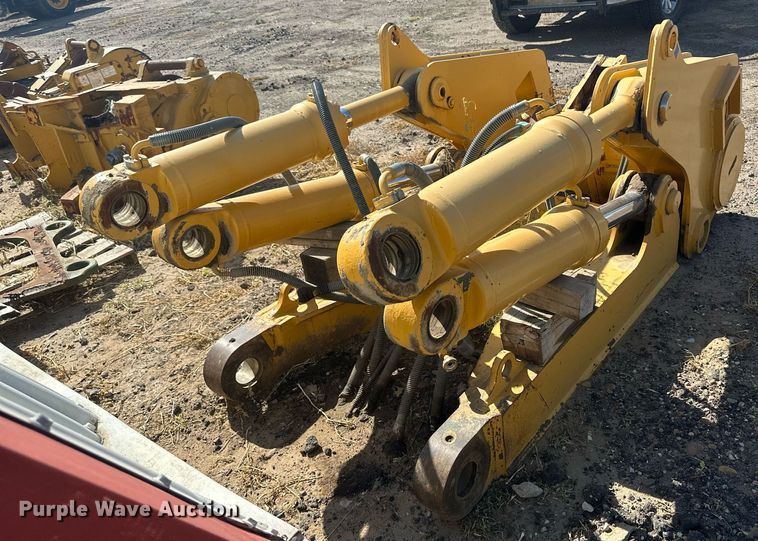 image for item OC9453 Liebherr ripper attachment