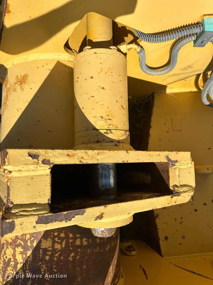 image for item OC9453 Liebherr ripper attachment