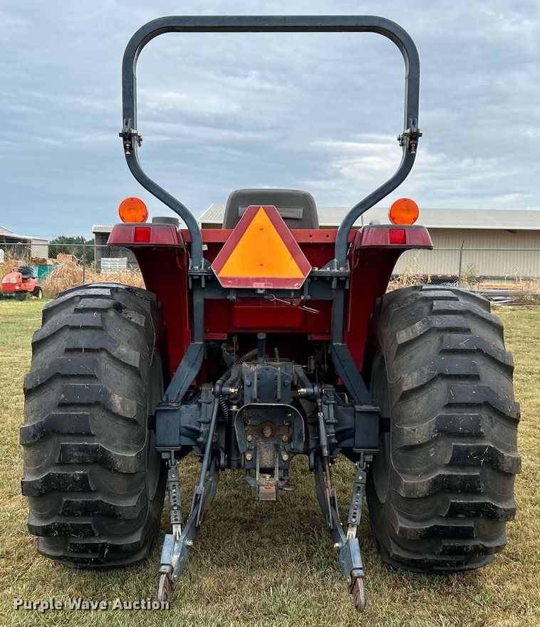 image for item DJ6333 Massey Ferguson 1552  MFWD tractor