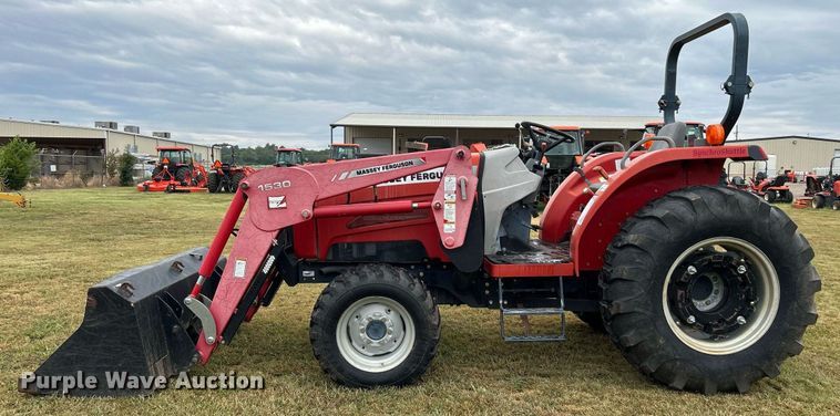 image for item DJ6333 Massey Ferguson 1552  MFWD tractor