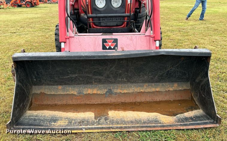 image for item DJ6333 Massey Ferguson 1552  MFWD tractor