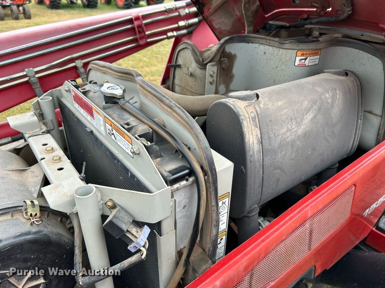 image for item DJ6333 Massey Ferguson 1552  MFWD tractor