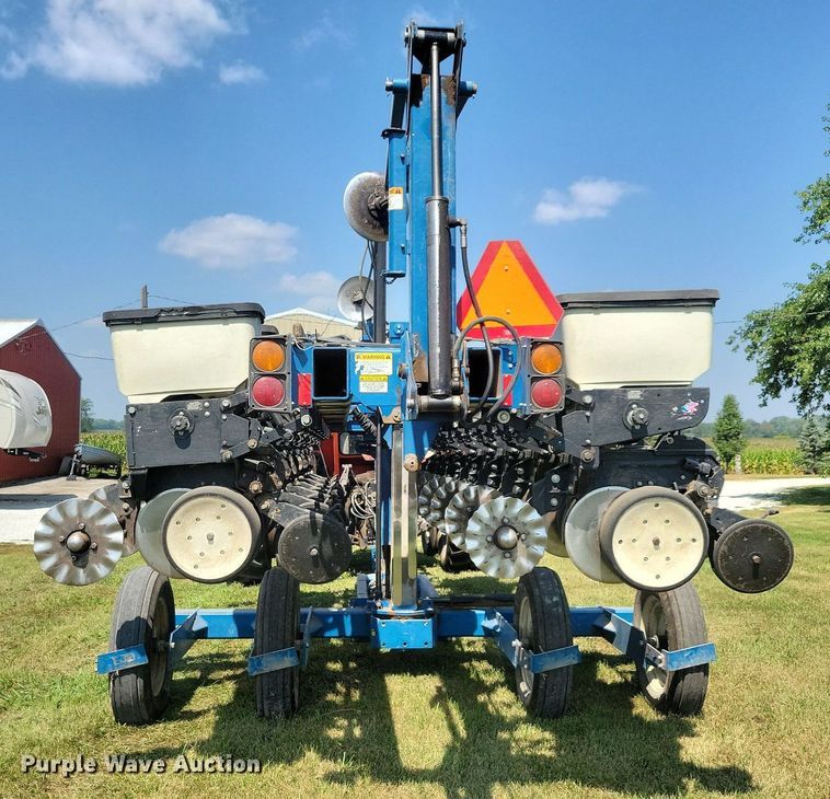 image for item DN4099 Kinze 3500  split row planter
