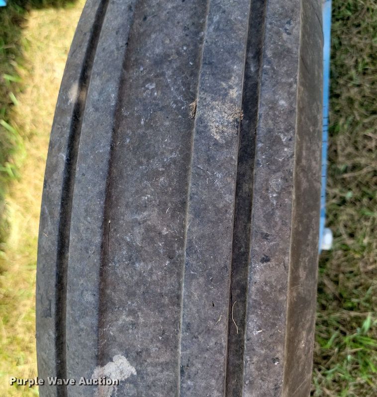 image for item DN4099 Kinze 3500  split row planter