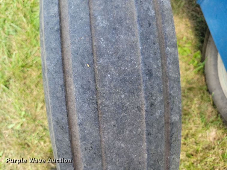 image for item DN4099 Kinze 3500  split row planter