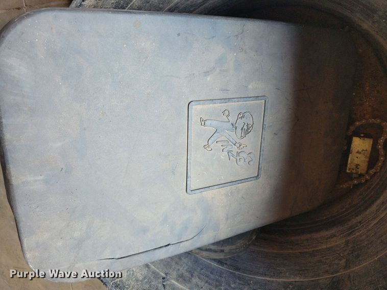 image for item DN4099 Kinze 3500  split row planter