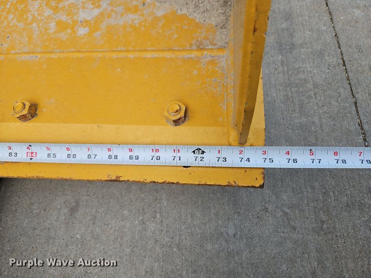 image for item DP2415 John Deere AT413236  loader bucket