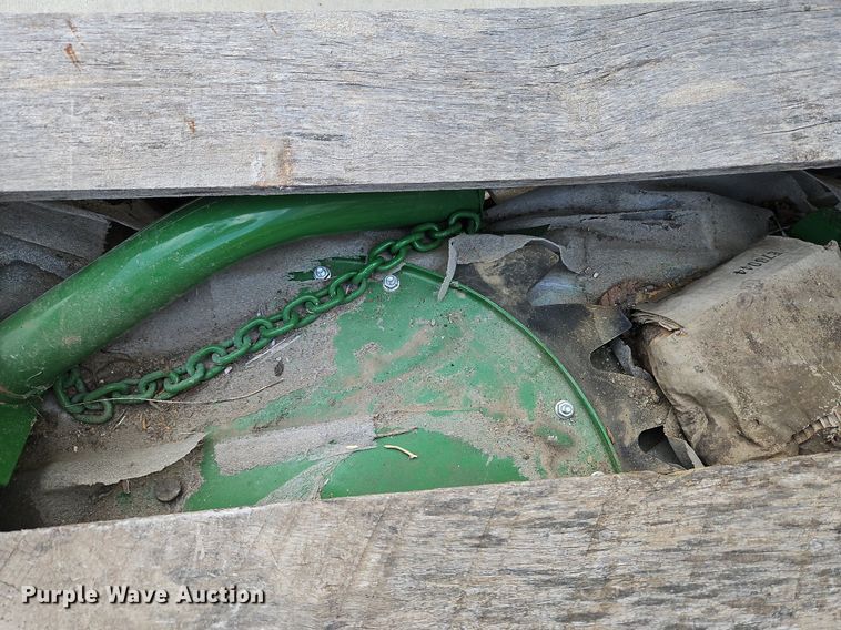 image for item DP2416 John Deere  gathering wheels kit