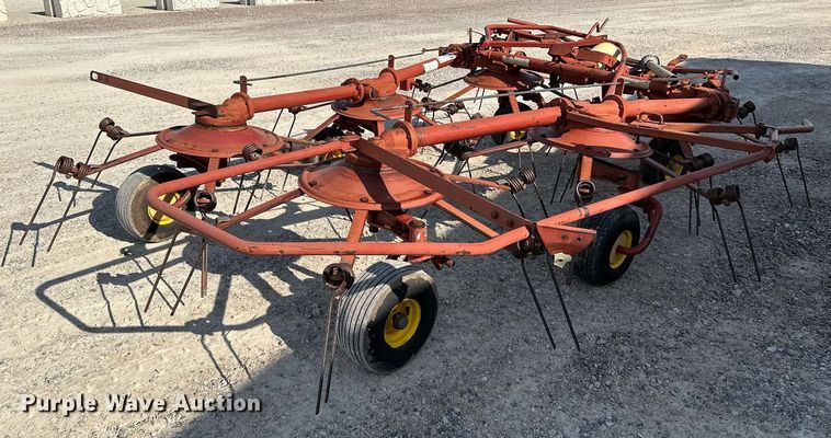 image for item DP3176 New Holland 169  hay tedder