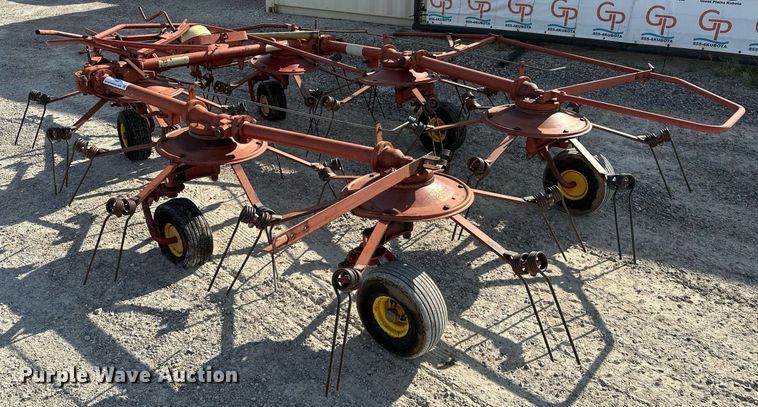 image for item DP3176 New Holland 169  hay tedder